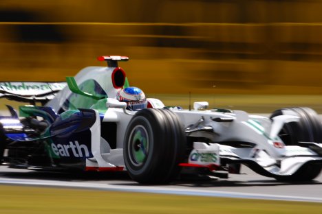 Honda teamet arbejder videre på 2009 raceren med det fortsatte udviklingsarbejde håber Honda at teamet bliver mere attraktivt for potentielle nye købere